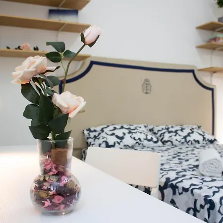 Fra I Cavalieri E I Miracoli A 2 Passi Da Tutto Apartment *